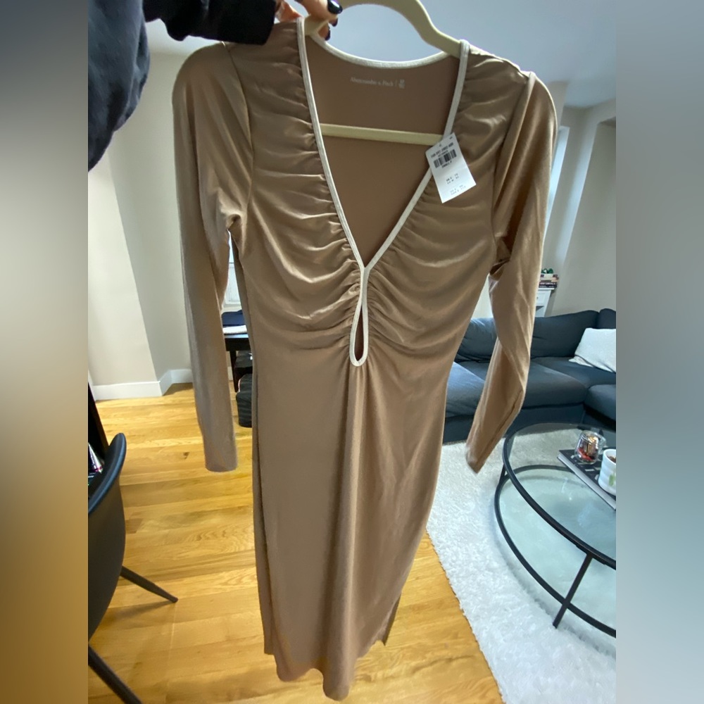 Long-Sleeve Keyhole Knit Midi Dress